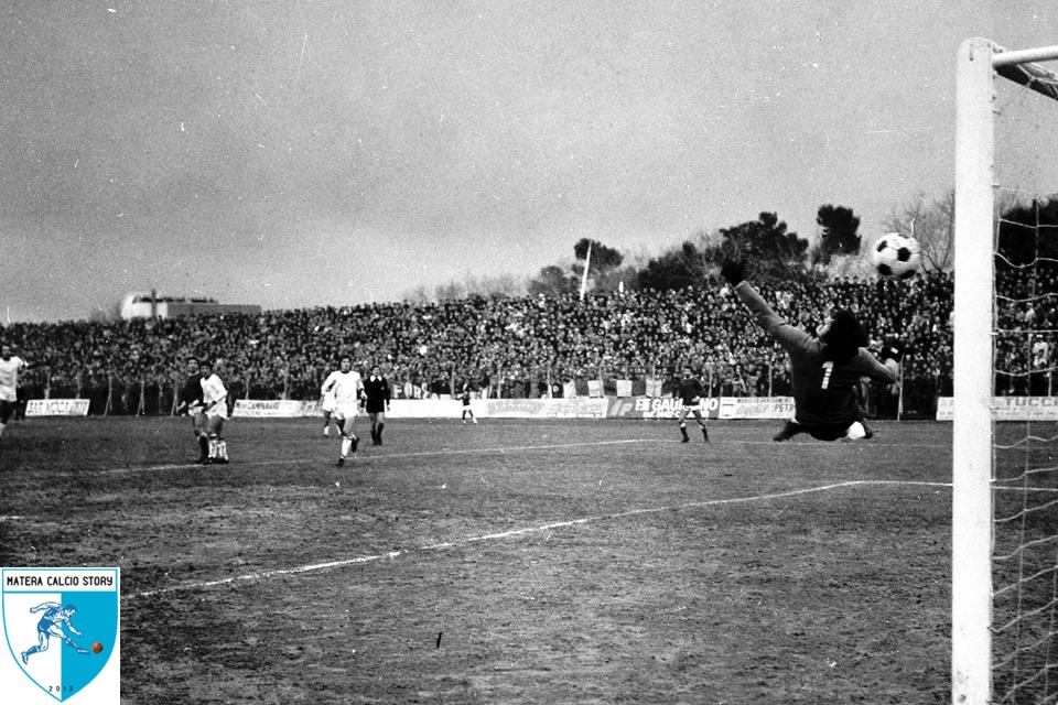 1976-77 matera-bari gol chimenti